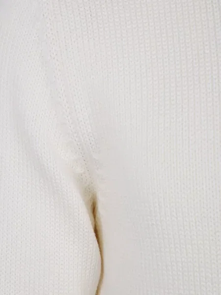Pulover Nuur cu decolteu rotund alb