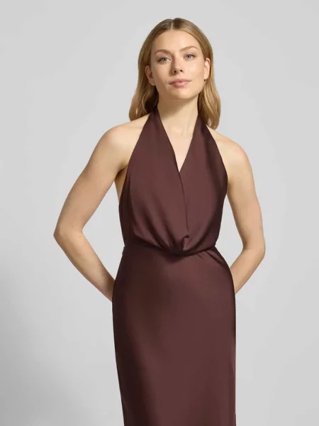 Sukienka wieczorowa z wiązaniem na szyi z Satyna Model Becca' Forever New