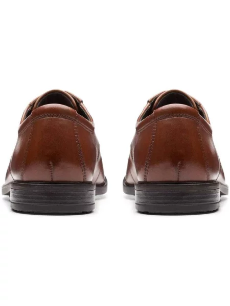 Pantofi Clarks maro