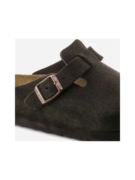 Klapki Birkenstock zamszowe brązowe