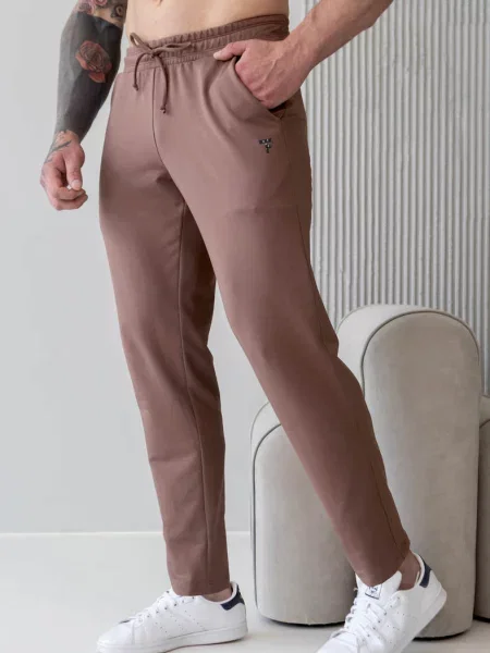 Брюки коричневі