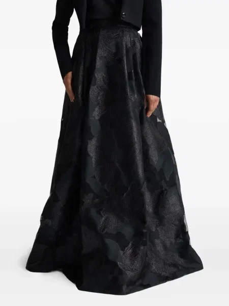 Fusta maxi St. John cu model floral negru