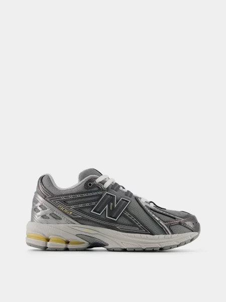 Детские кроссовки New Balance серые