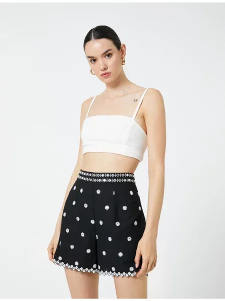 Pantaloni scurți Koton cu broderie tradiționale negru