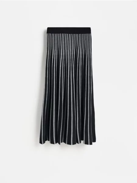 Reserved Fustă midi plisată negru
