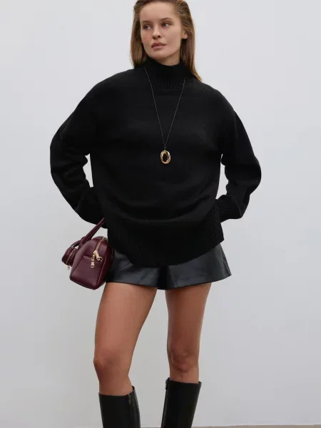 Светр Estro вовна/мохер чорний