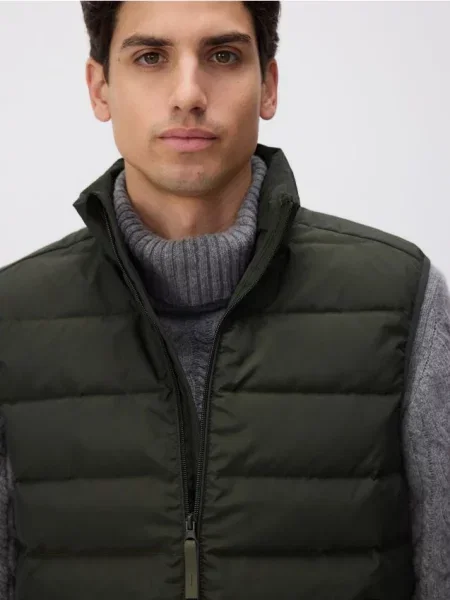 Reserved Puchowa kamizelka ciemnozielony