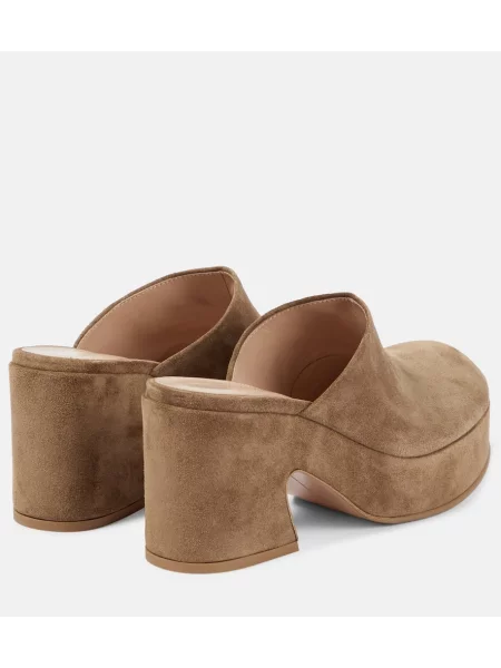 Papuci tip mules Gianvito Rossi din piele de căprioară cu platformă bej