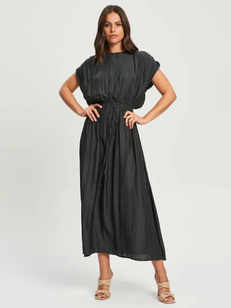 Willa Rochie Carol' negru