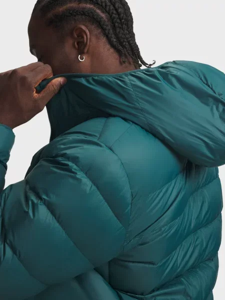 Пуховик Under Armour с капюшоном зеленый