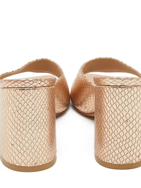 Sandale Stuart Weitzman din piele auriu