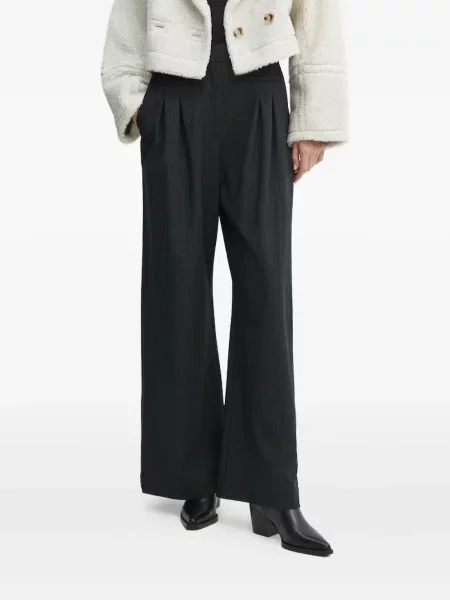 Pantaloni Munthe cu dungi plisate negru