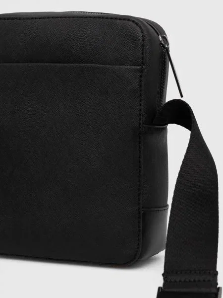 Crossbody táska Calvin Klein fekete