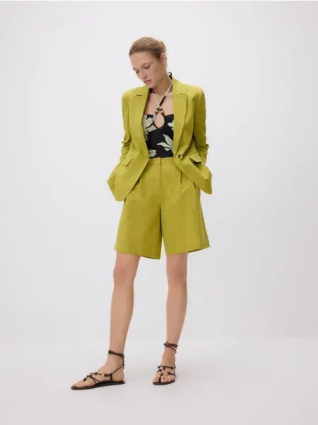 Reserved Шорти з домішкою льону жовто-зелений зелені