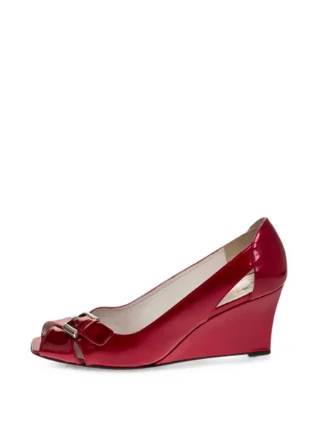 Pantofi cu toc Stuart Weitzman cu cataramă roșu