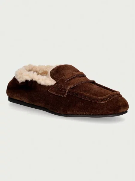 Posa mocasini pentru femei din piele întoarsă Penny Loafer maro