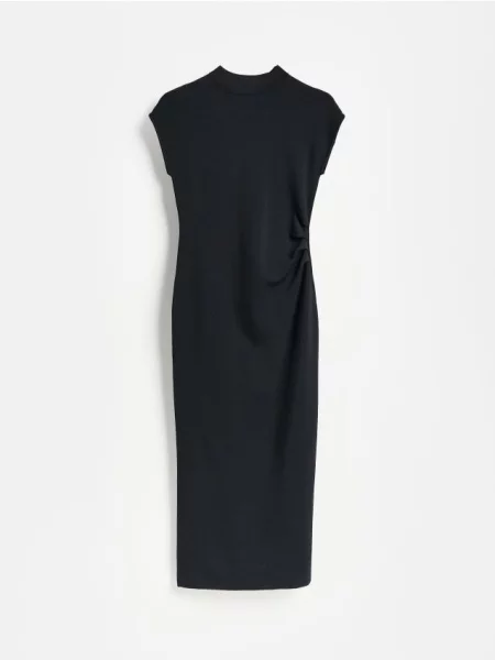 Reserved Rochie maxi cu detalii petrecute negru