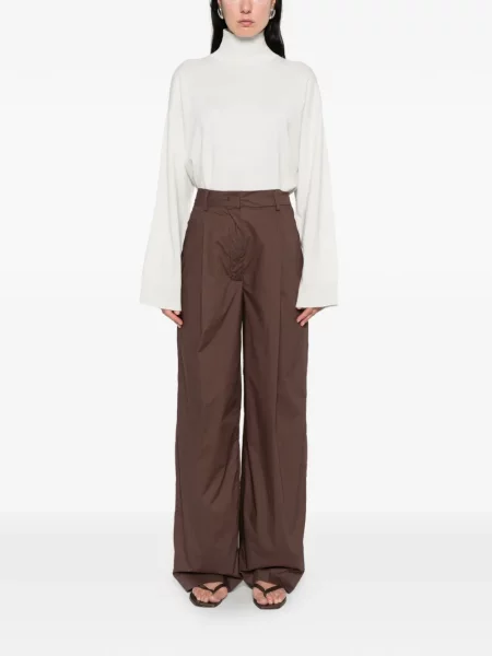 Pantaloni Thelatest plisate maro