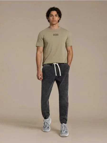 Sinsay Jeansy jogger z efektem sprania szary