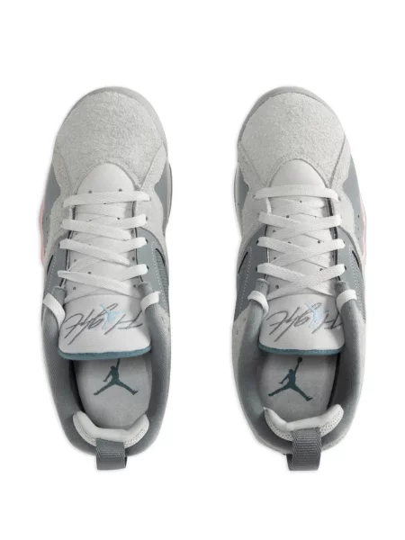 Sneakerși Jordan gri