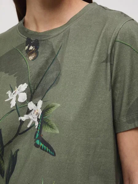 Футболка Medicine