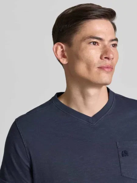 T-shirt z dekoltem w serek w kroju regular fit Lerros granatowa