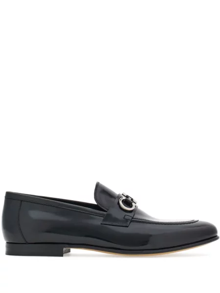 Pantofi loafer Ferragamo din piele cu cataramă negru