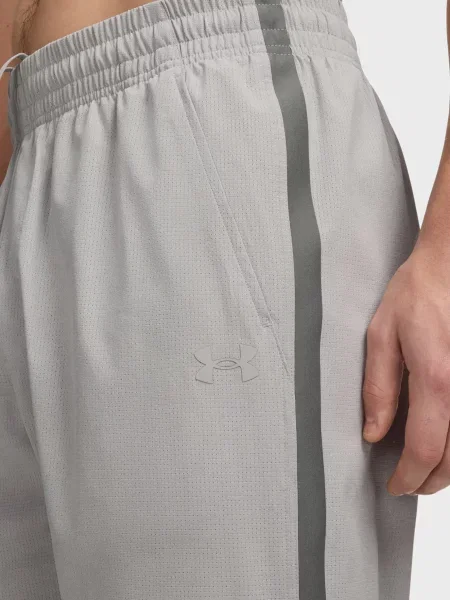Спортивные штаны Under Armour серые