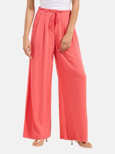 Friends Like These Pantaloni cutați zmeură roz