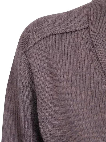 Cardigan Studio Nicholson din lână merinos cu decolteu în V maro