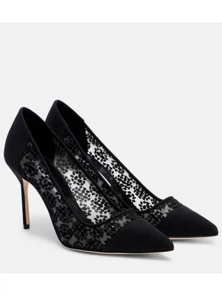 Pantofi cu toc Manolo Blahnik din dantelă negru