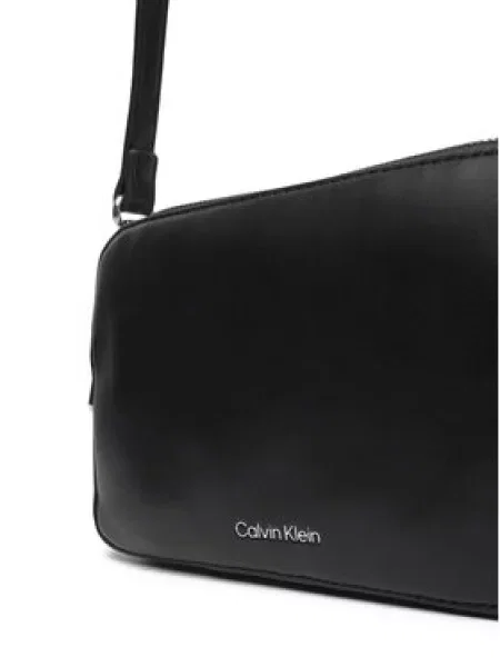 Kavbojke Calvin Klein črna