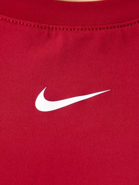 Классическая футболка Nike