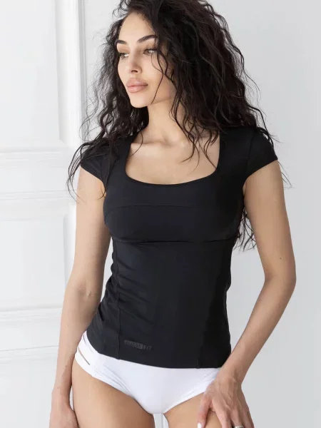 Футболка для спорта чорна