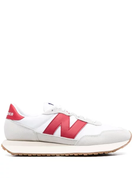 Sneakerși New Balance cu șireturi din dantelă alb