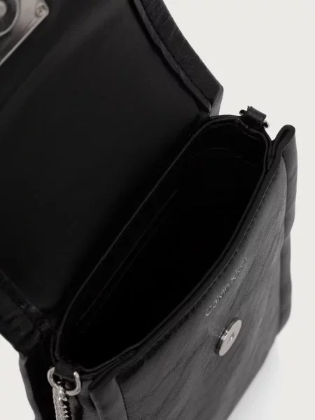 Calvin Klein Telefontartó táska fekete