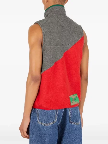 Vestă (di)vision din fleece roșu
