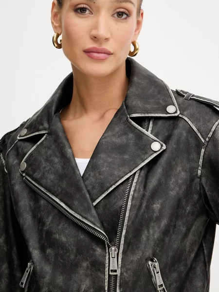 Демисезонная куртка Guess черная