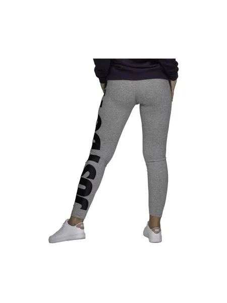 Dresuri Nike