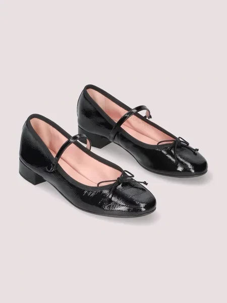 Кожаные балетки Pretty Ballerinas черные