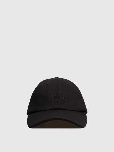 Кепка з вишивкою логотипа Juun.j чорна