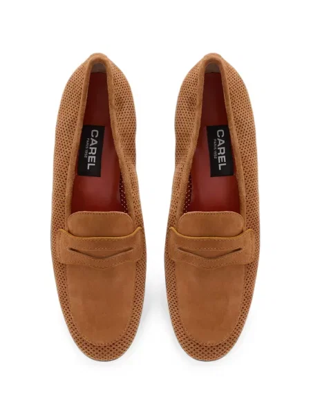 Szarvasbőr loafer Carel Paris barna
