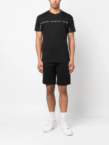 Raštuotos šortai Calvin Klein juoda