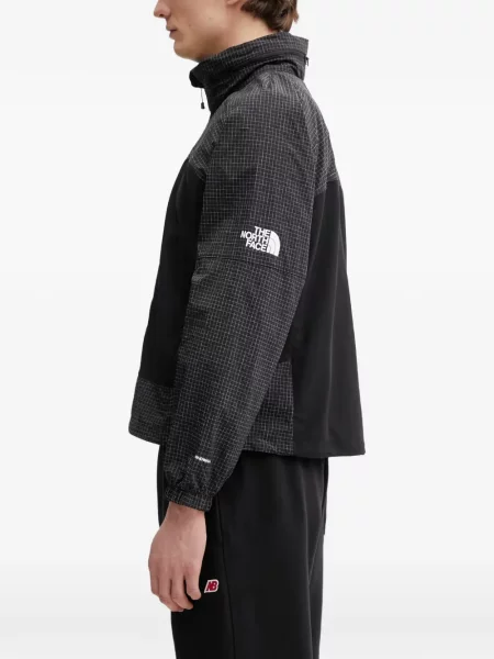 Geacă The North Face în carouri negru