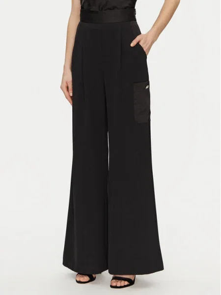 Rinascimento Pantaloni din negru