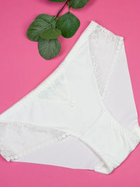 ISSA Plus Труси Молочний Текстиль