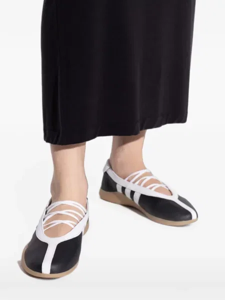 Tričko Adidas čierna