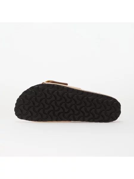 Kožené sandály Birkenstock s přezkou béžové