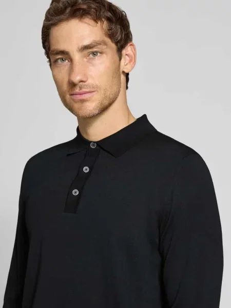 Sweter z dzianiny o kroju regular fit z czystej żywej wełny z kołnierzykiem polo Maerz Muenchen czarna