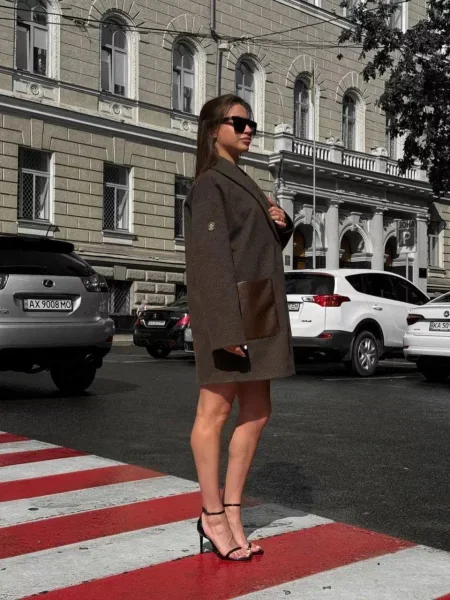 Шерстяное пальто D&v Couture коричневое